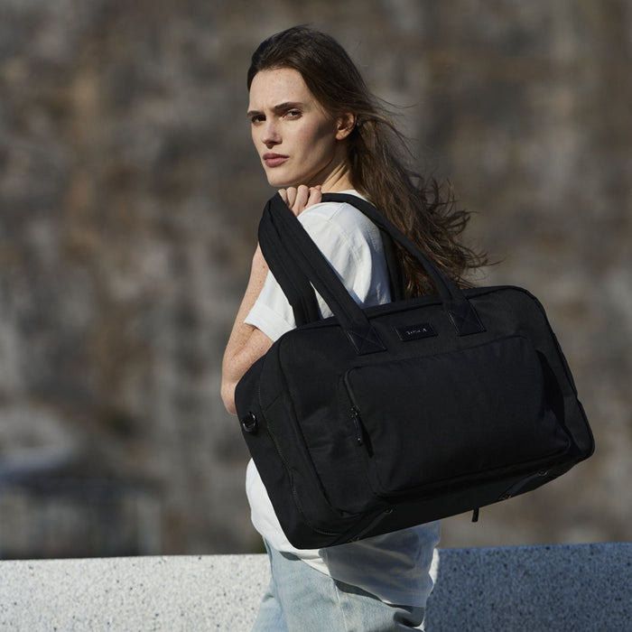 Qantas Luggage Size Guide (2026): Carry-On &amp; Checked Baggage Rules