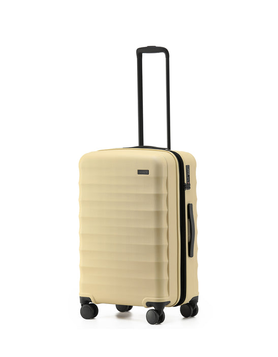 Interstellar 2.0 67cm Medium Hard Suitcase - Yellow